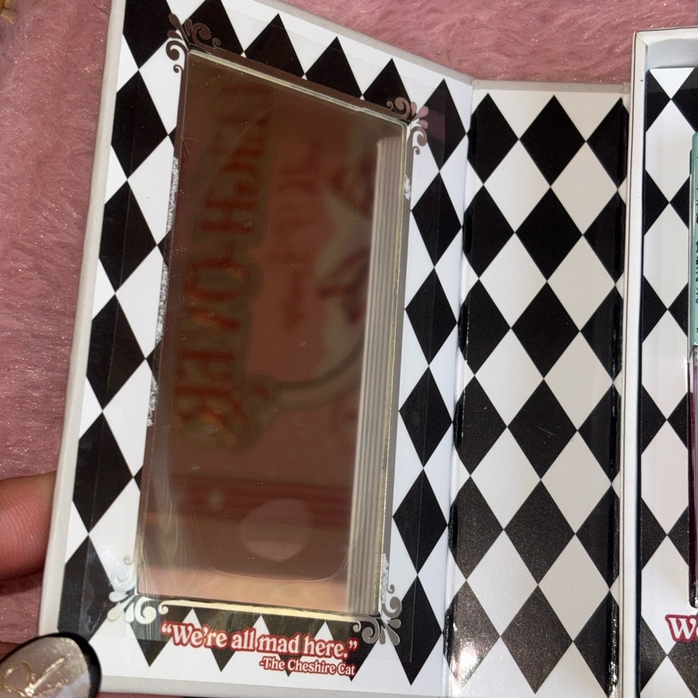 Storybook Cosmetics Alice in Wonderland Pallette Bundle - Picture 5 of 10